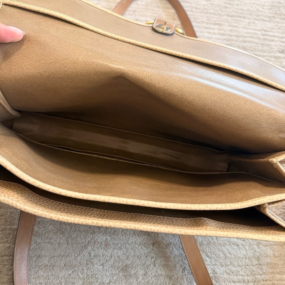 Christian Dior Vintage Tan Leather Double Handle Shoulder Bag with Gold CD Logo - Picture 9 of 16